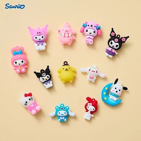 Sanrio Kuromi Hello Kitty & Friends Keychain 40 pcs Advent Calendar Mystery Set - Picture 2 of 5